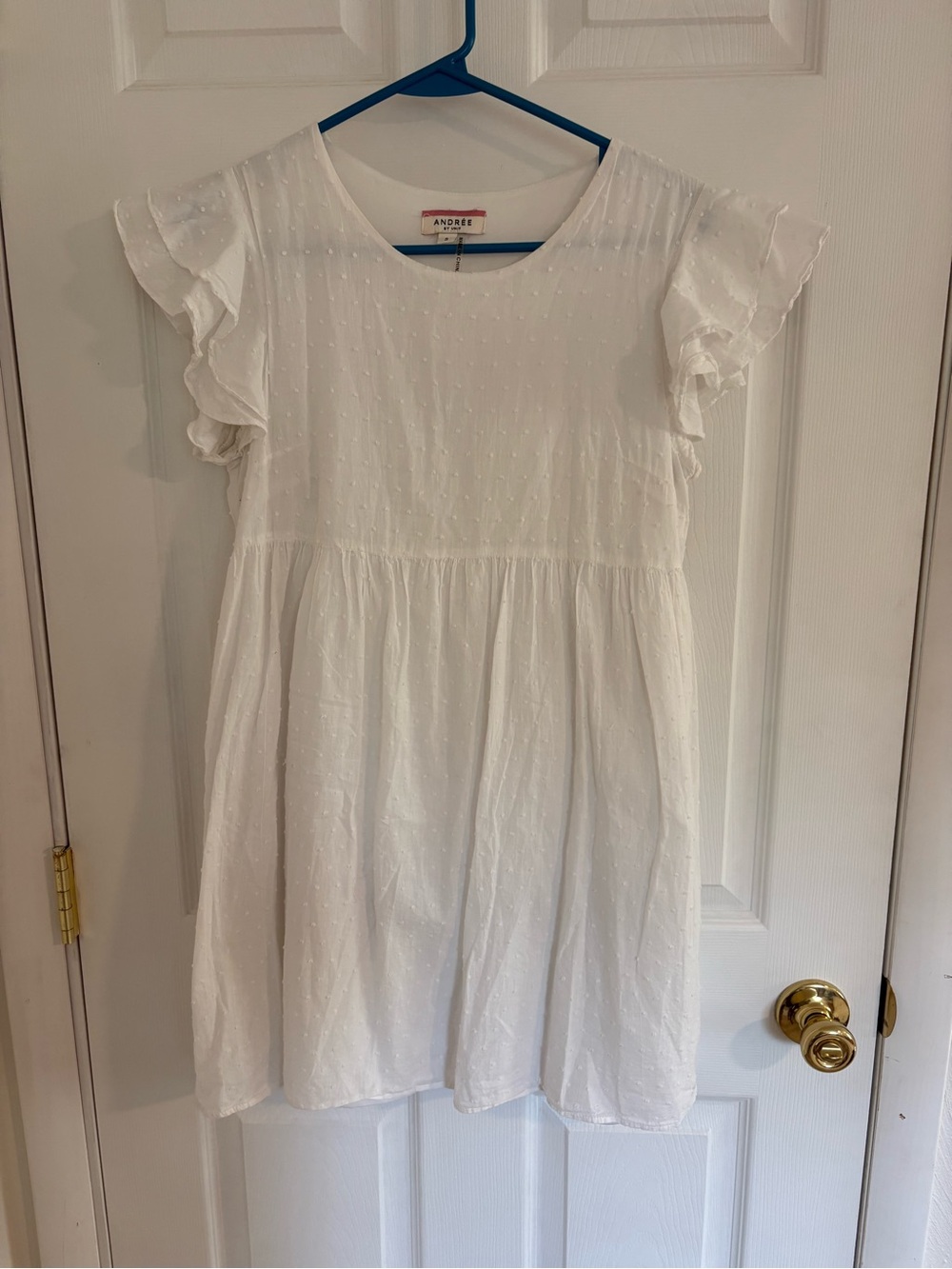 ANDREE BY UNIT White Swiss Dot Flutter Sleeve Casual Dress